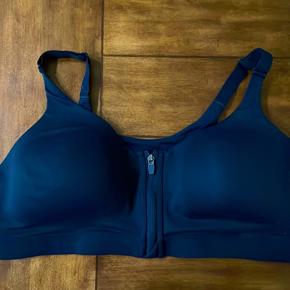 Old Navy Go-Dry Powersoft high support front zip Sports Bra
